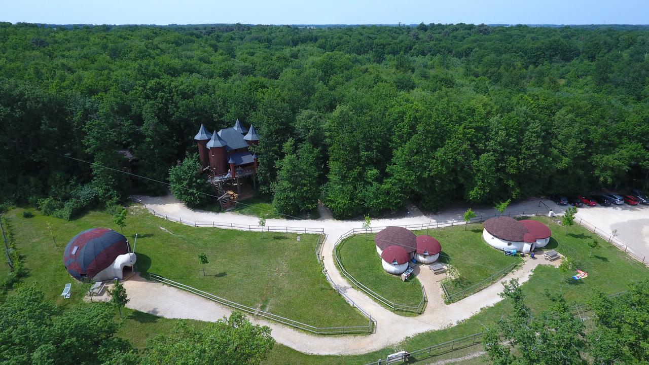 Village Vacances - Defiplanet' Dienné Exterior photo