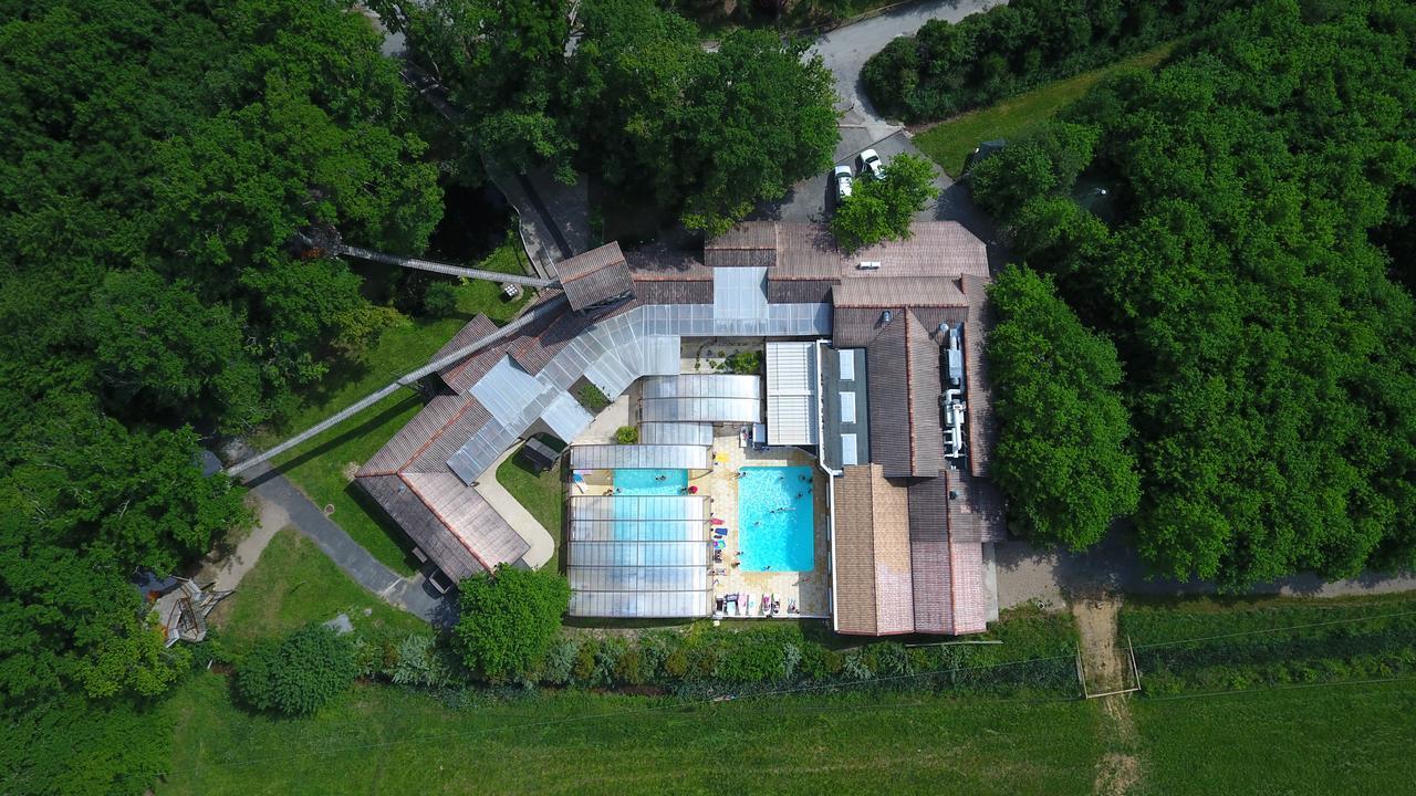 Village Vacances - Defiplanet' Dienné Exterior photo