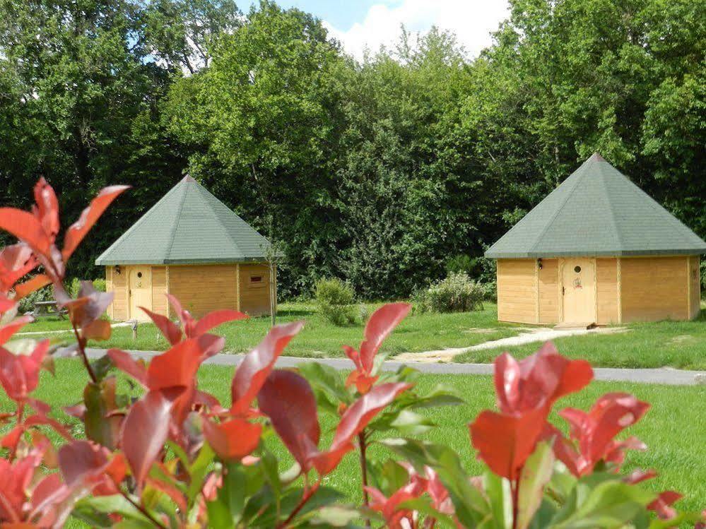 Village Vacances - Defiplanet' Dienné Exterior photo